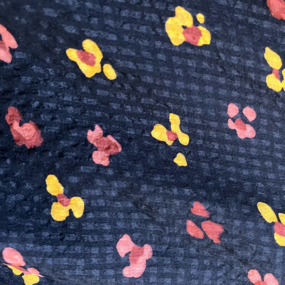 Madewell Silk Black Button-Front Swing Dress in Feline Floral V neck - Picture 5 of 9